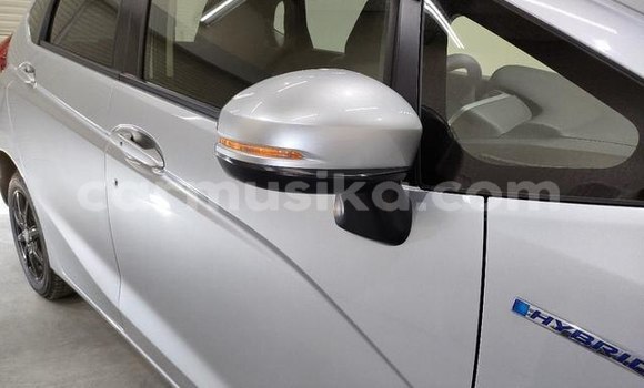 Acheter Occasion Voiture Honda Fit Gris à Beitbridge, Matabeleland South Acheter Occasion Voiture Honda Fit Gris à Beitbridge, Matabeleland South