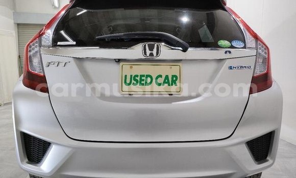 Acheter Occasion Voiture Honda Fit Gris à Beitbridge, Matabeleland South Acheter Occasion Voiture Honda Fit Gris à Beitbridge, Matabeleland South