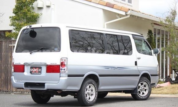 Tenga Tsaru Toyota Hiace Sirivha Mota in Beitbridge in Matabeleland South Tenga Tsaru Toyota Hiace Sirivha Mota in Beitbridge in Matabeleland South