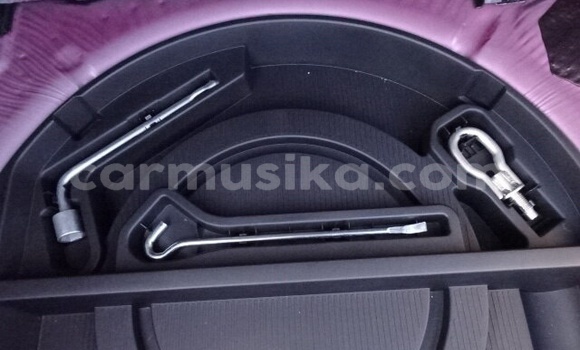 Nunua Ilio tumika Mazda Verisa Nyekundu Gari ndani ya Beitbridge nchini Matabeleland Kusini Nunua Ilio tumika Mazda Verisa Nyekundu Gari ndani ya Beitbridge nchini Matabeleland Kusini