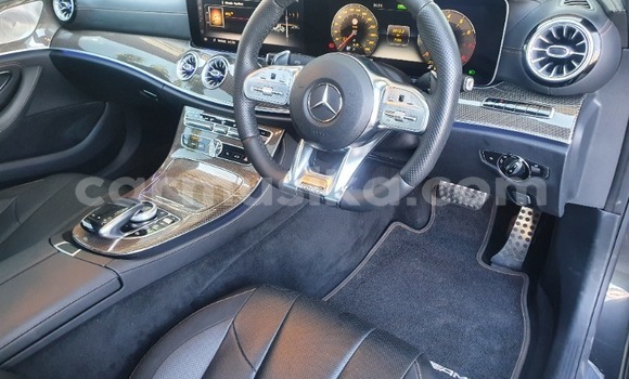 Acheter Occasion Voiture Mercedes-Benz CLS250 Noir à Beitbridge, Matabeleland South Acheter Occasion Voiture Mercedes-Benz CLS250 Noir à Beitbridge, Matabeleland South