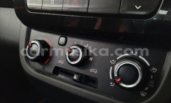 Acheter Occasion Voiture Renault KWID Blanc à Beitbridge, Matabeleland South Acheter Occasion Voiture Renault KWID Blanc à Beitbridge, Matabeleland South