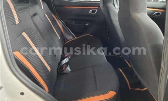 Acheter Occasion Voiture Renault KWID Blanc à Beitbridge, Matabeleland South Acheter Occasion Voiture Renault KWID Blanc à Beitbridge, Matabeleland South