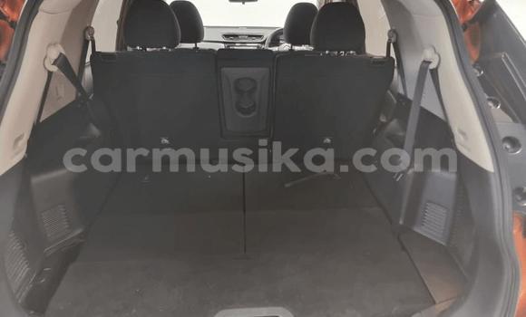 Nunua Ilio tumika Nissan X–Trail Beige Gari ndani ya Beitbridge nchini Matabeleland Kusini Nunua Ilio tumika Nissan X–Trail Beige Gari ndani ya Beitbridge nchini Matabeleland Kusini