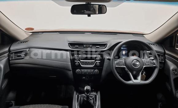 Nunua Ilio tumika Nissan X–Trail Beige Gari ndani ya Beitbridge nchini Matabeleland Kusini Nunua Ilio tumika Nissan X–Trail Beige Gari ndani ya Beitbridge nchini Matabeleland Kusini