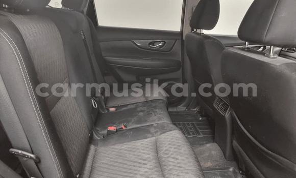 Nunua Ilio tumika Nissan X–Trail Beige Gari ndani ya Beitbridge nchini Matabeleland Kusini Nunua Ilio tumika Nissan X–Trail Beige Gari ndani ya Beitbridge nchini Matabeleland Kusini