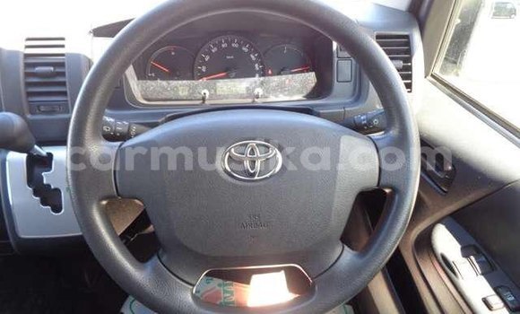 Nunua Ilio tumika Toyota Hiace Nyeupe Gari ndani ya Beitbridge nchini Matabeleland Kusini Nunua Ilio tumika Toyota Hiace Nyeupe Gari ndani ya Beitbridge nchini Matabeleland Kusini