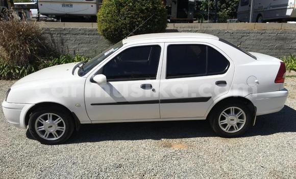 Tenga Tsaru Ford Ikon Chena Mota in Beitbridge in Matabeleland South