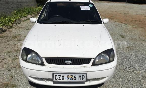 Tenga Tsaru Ford Ikon Chena Mota in Beitbridge in Matabeleland South Tenga Tsaru Ford Ikon Chena Mota in Beitbridge in Matabeleland South