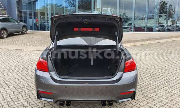 Acheter Occasion Voiture BMW M4 Gris à Beitbridge, Matabeleland South Acheter Occasion Voiture BMW M4 Gris à Beitbridge, Matabeleland South
