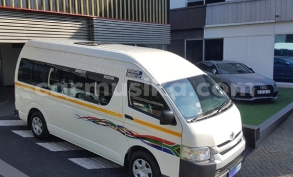 Tenga Tsaru Toyota Hiace Chena Mota in Beitbridge in Matabeleland South Tenga Tsaru Toyota Hiace Chena Mota in Beitbridge in Matabeleland South