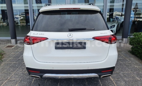 Tenga Tsaru Mercedes-Benz CLS250 Chena Mota in Beitbridge in Matabeleland South