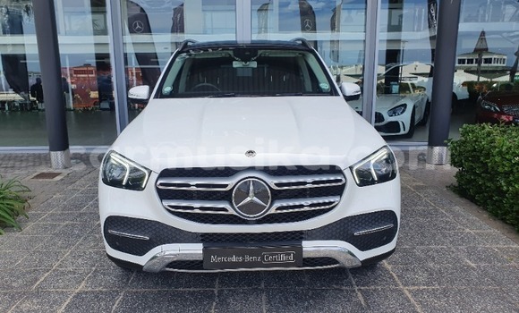 Acheter Occasion Voiture Mercedes-Benz CLS250 Blanc à Beitbridge, Matabeleland South Acheter Occasion Voiture Mercedes-Benz CLS250 Blanc à Beitbridge, Matabeleland South