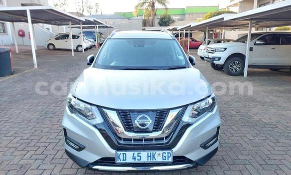 Acheter Occasion Voiture Nissan X–Trail Gris à Beitbridge, Matabeleland South Acheter Occasion Voiture Nissan X–Trail Gris à Beitbridge, Matabeleland South