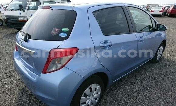 Nunua Ilio tumika Toyota Vitz Bluu Gari ndani ya Beitbridge nchini Matabeleland Kusini Nunua Ilio tumika Toyota Vitz Bluu Gari ndani ya Beitbridge nchini Matabeleland Kusini