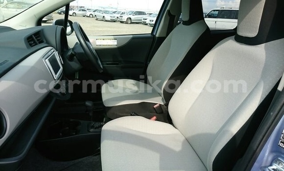 Nunua Ilio tumika Toyota Vitz Bluu Gari ndani ya Beitbridge nchini Matabeleland Kusini Nunua Ilio tumika Toyota Vitz Bluu Gari ndani ya Beitbridge nchini Matabeleland Kusini