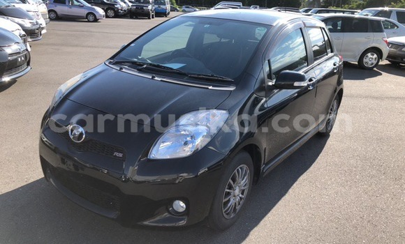 Buy Used Toyota Vitz Black Car in Beitbridge in Matabeleland South