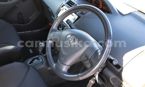 Nunua Ilio tumika Toyota Vitz Nyeusi Gari ndani ya Beitbridge nchini Matabeleland Kusini Nunua Ilio tumika Toyota Vitz Nyeusi Gari ndani ya Beitbridge nchini Matabeleland Kusini