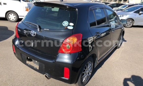 Nunua Ilio tumika Toyota Vitz Nyeusi Gari ndani ya Beitbridge nchini Matabeleland Kusini Nunua Ilio tumika Toyota Vitz Nyeusi Gari ndani ya Beitbridge nchini Matabeleland Kusini