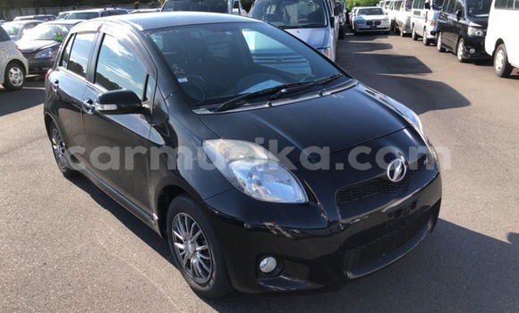 Nunua Ilio tumika Toyota Vitz Nyeusi Gari ndani ya Beitbridge nchini Matabeleland Kusini Nunua Ilio tumika Toyota Vitz Nyeusi Gari ndani ya Beitbridge nchini Matabeleland Kusini