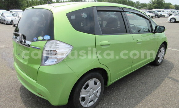 Tenga Tsaru Honda Fit Beige Mota in Beitbridge in Matabeleland South Tenga Tsaru Honda Fit Beige Mota in Beitbridge in Matabeleland South