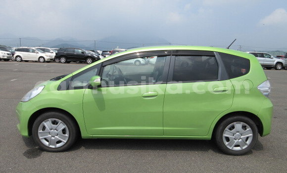 Tenga Tsaru Honda Fit Beige Mota in Beitbridge in Matabeleland South Tenga Tsaru Honda Fit Beige Mota in Beitbridge in Matabeleland South