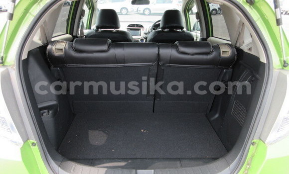 Tenga Tsaru Honda Fit Beige Mota in Beitbridge in Matabeleland South Tenga Tsaru Honda Fit Beige Mota in Beitbridge in Matabeleland South