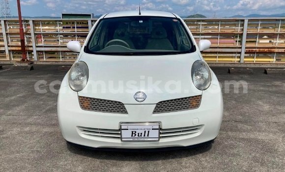 Buy Used Nissan March White Car in Beitbridge in Matabeleland South Buy Used Nissan March White Car in Beitbridge in Matabeleland South