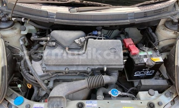 Buy Used Nissan March White Car in Beitbridge in Matabeleland South Buy Used Nissan March White Car in Beitbridge in Matabeleland South