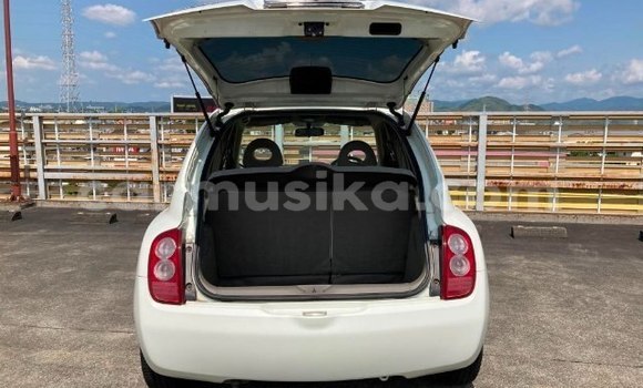 Buy Used Nissan March White Car in Beitbridge in Matabeleland South Buy Used Nissan March White Car in Beitbridge in Matabeleland South