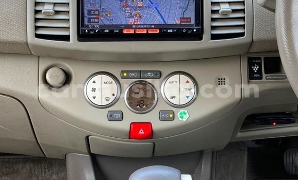 Buy Used Nissan March White Car in Beitbridge in Matabeleland South Buy Used Nissan March White Car in Beitbridge in Matabeleland South