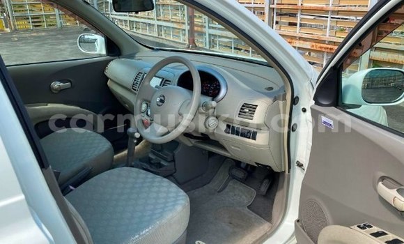 Buy Used Nissan March White Car in Beitbridge in Matabeleland South Buy Used Nissan March White Car in Beitbridge in Matabeleland South