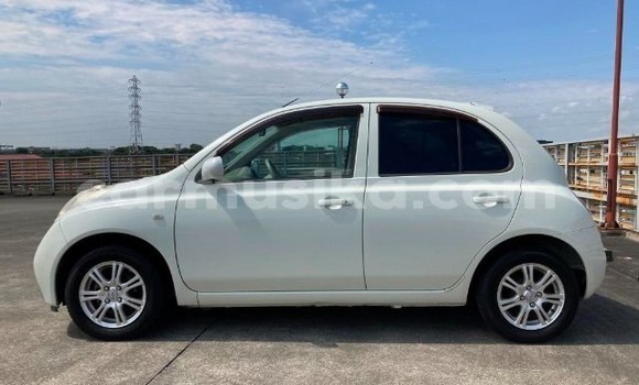 Buy Used Nissan March White Car in Beitbridge in Matabeleland South Buy Used Nissan March White Car in Beitbridge in Matabeleland South