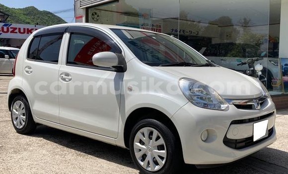 Nunua Ilio tumika Toyota Passo Beige Gari ndani ya Beitbridge nchini Matabeleland Kusini Nunua Ilio tumika Toyota Passo Beige Gari ndani ya Beitbridge nchini Matabeleland Kusini