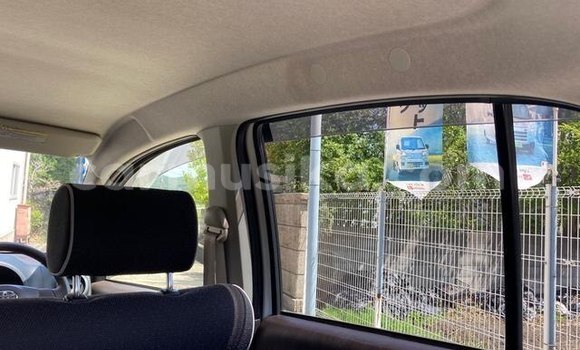 Nunua Ilio tumika Toyota Passo Beige Gari ndani ya Beitbridge nchini Matabeleland Kusini Nunua Ilio tumika Toyota Passo Beige Gari ndani ya Beitbridge nchini Matabeleland Kusini