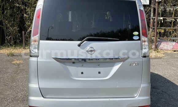 Acheter Occasion Voiture Nissan Serena Gris à Beitbridge, Matabeleland South Acheter Occasion Voiture Nissan Serena Gris à Beitbridge, Matabeleland South