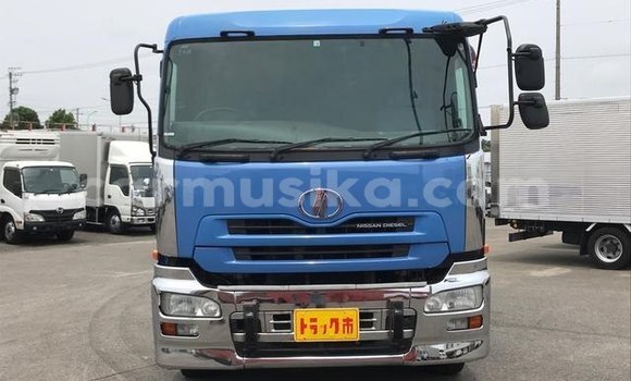 Buy Used Nissan UD Blue Truck in Beitbridge in Matabeleland South