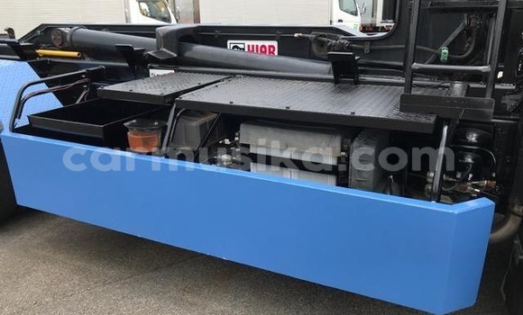 Acheter Occasion Utilitaire Nissan UD Bleu à Beitbridge, Matabeleland South Acheter Occasion Utilitaire Nissan UD Bleu à Beitbridge, Matabeleland South