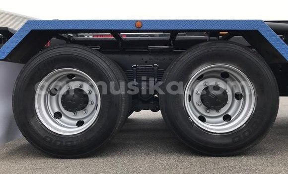 Acheter Occasion Utilitaire Nissan UD Bleu à Beitbridge, Matabeleland South Acheter Occasion Utilitaire Nissan UD Bleu à Beitbridge, Matabeleland South