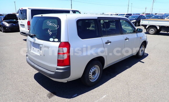 Acheter Occasion Voiture Toyota Succeed Gris à Beitbridge, Matabeleland South Acheter Occasion Voiture Toyota Succeed Gris à Beitbridge, Matabeleland South