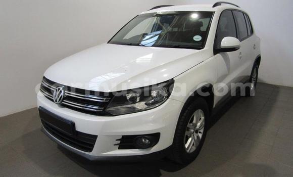Buy Used Volkswagen Tiguan White Car in Beitbridge in Matabeleland South Buy Used Volkswagen Tiguan White Car in Beitbridge in Matabeleland South