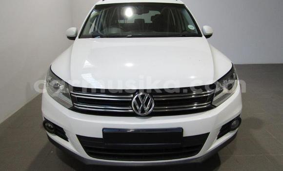 Buy Used Volkswagen Tiguan White Car in Beitbridge in Matabeleland South Buy Used Volkswagen Tiguan White Car in Beitbridge in Matabeleland South