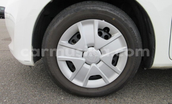 Nunua Ilio tumika Honda Fit Nyeupe Gari ndani ya Beitbridge nchini Matabeleland Kusini Nunua Ilio tumika Honda Fit Nyeupe Gari ndani ya Beitbridge nchini Matabeleland Kusini