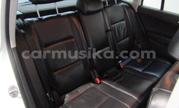 Buy Used Volkswagen Tiguan White Car in Beitbridge in Matabeleland South Buy Used Volkswagen Tiguan White Car in Beitbridge in Matabeleland South