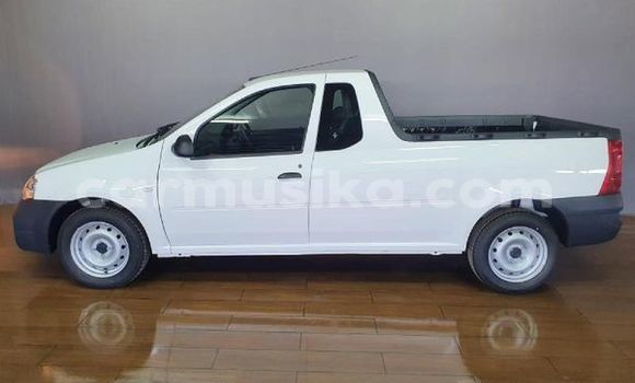 Tenga Tsaru Nissan NV200 Chena Mota in Beitbridge in Matabeleland South Tenga Tsaru Nissan NV200 Chena Mota in Beitbridge in Matabeleland South