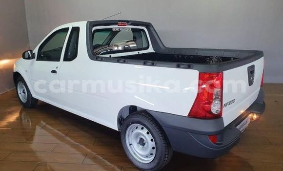 Tenga Tsaru Nissan NV200 Chena Mota in Beitbridge in Matabeleland South Tenga Tsaru Nissan NV200 Chena Mota in Beitbridge in Matabeleland South