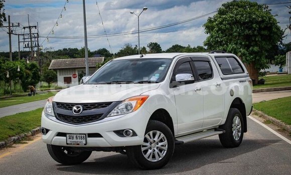 Nunua Ilio tumika Mazda BT-50 Nyeupe Gari ndani ya Beitbridge nchini Matabeleland Kusini