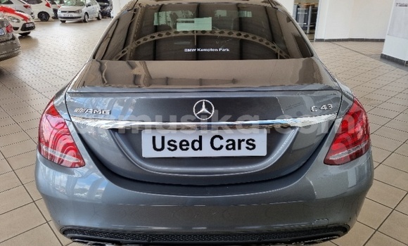 Tenga Tsaru Mercedes‒Benz C–Class Zvimwe Mota in Beitbridge in Matabeleland South Tenga Tsaru Mercedes‒Benz C–Class Zvimwe Mota in Beitbridge in Matabeleland South