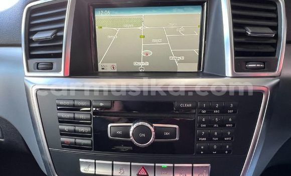 Tenga Tsaru Mercedes‒Benz ML–Class Sirivha Mota in Beitbridge in Matabeleland South Tenga Tsaru Mercedes‒Benz ML–Class Sirivha Mota in Beitbridge in Matabeleland South