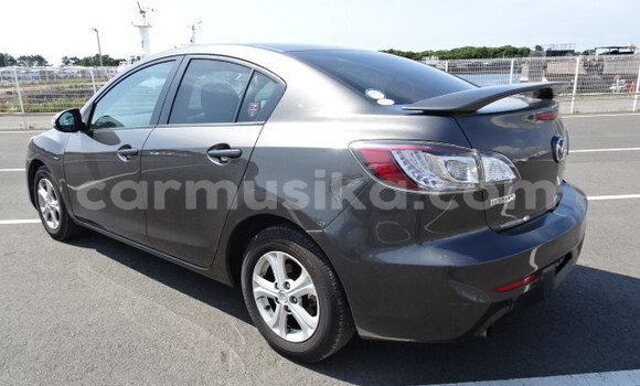 Buy Used Mazda Axela Beige Car in Beitbridge in Matabeleland South Buy Used Mazda Axela Beige Car in Beitbridge in Matabeleland South